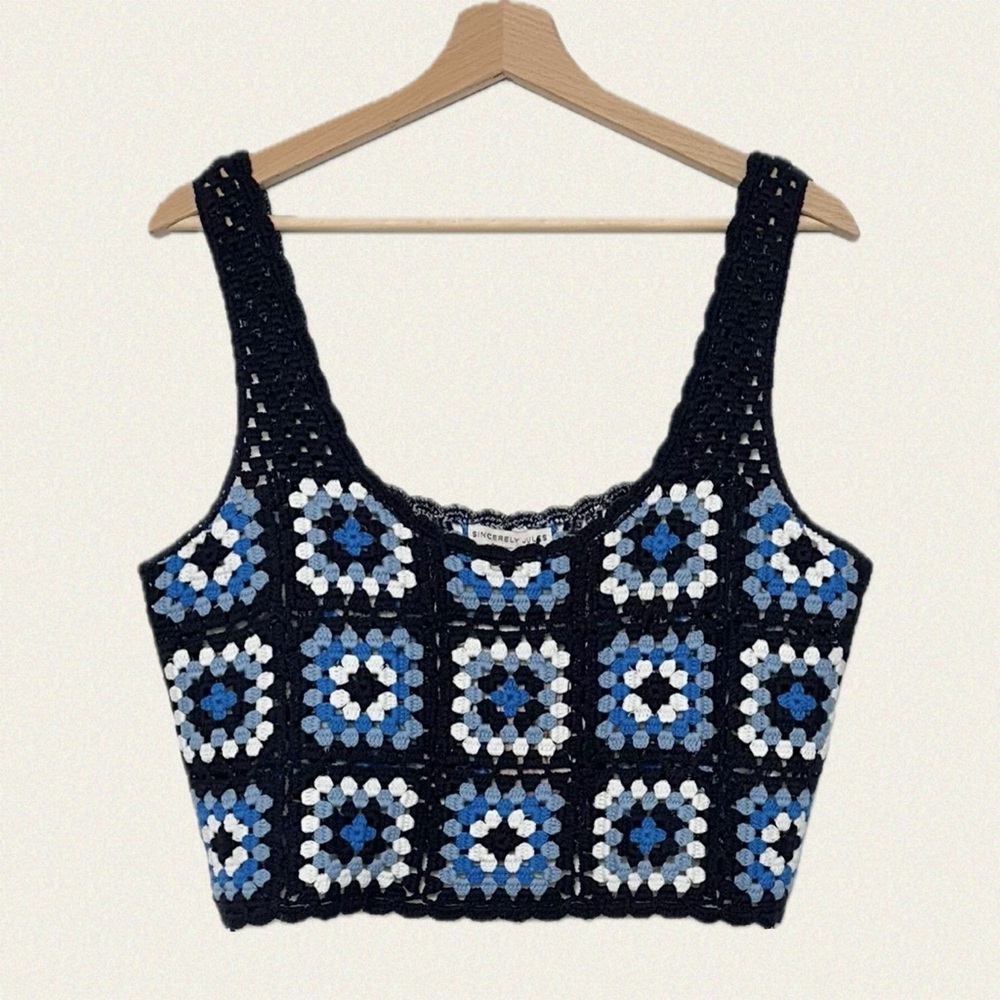 Sincerely Jules Black and Blue Patterned Tank Top
